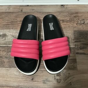 Cougar Prato Slides - 8